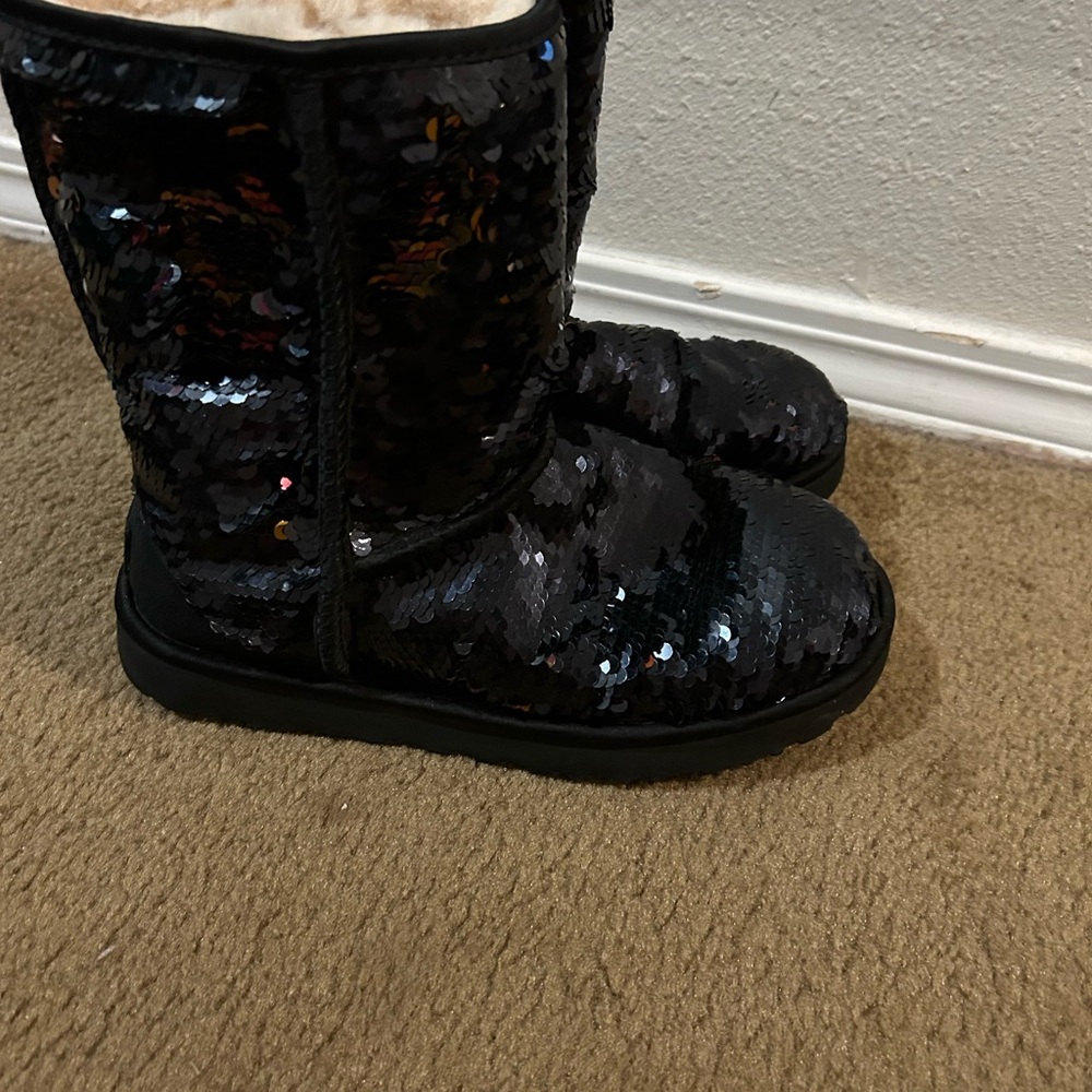❌SOLD❌Limited edition Black Sequin Boots